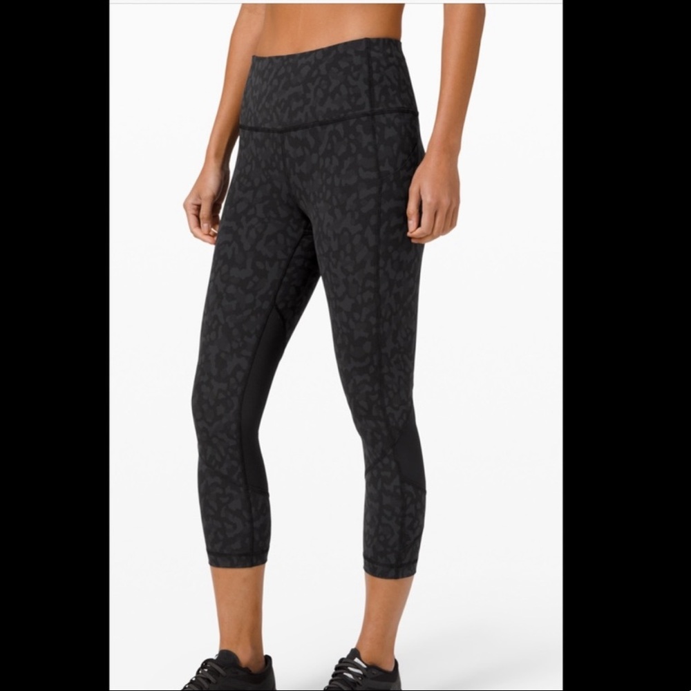 NWT Lululemon Pace Rival HR Crop